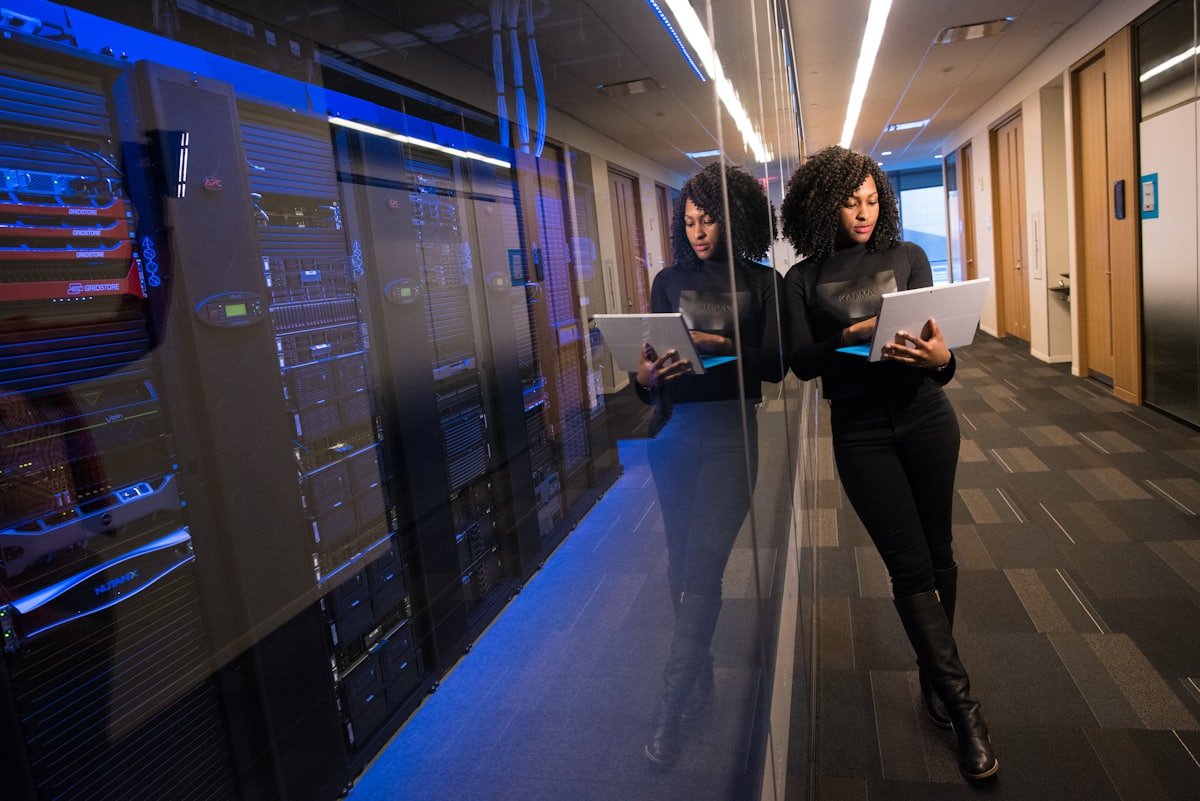 Nettrix Global support engineer on a call with a client